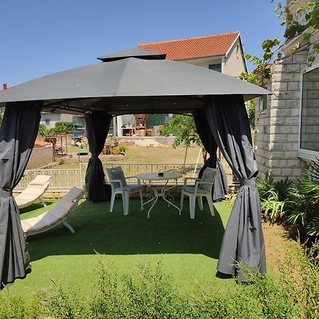 Apartments Milka Vodice Exterior foto