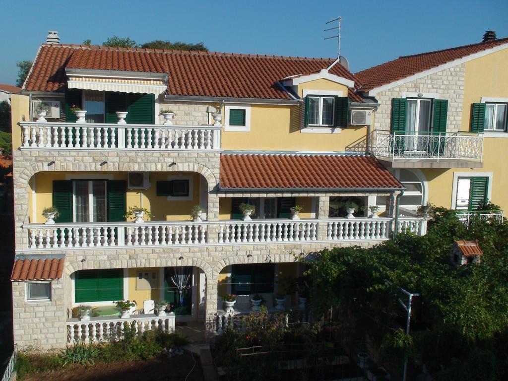 Apartments Milka Vodice Exterior foto