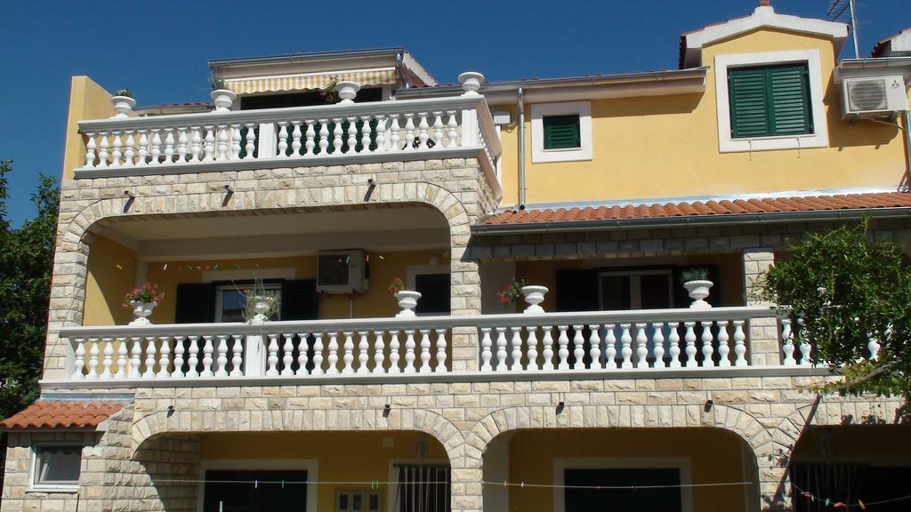 Apartments Milka Vodice Exterior foto