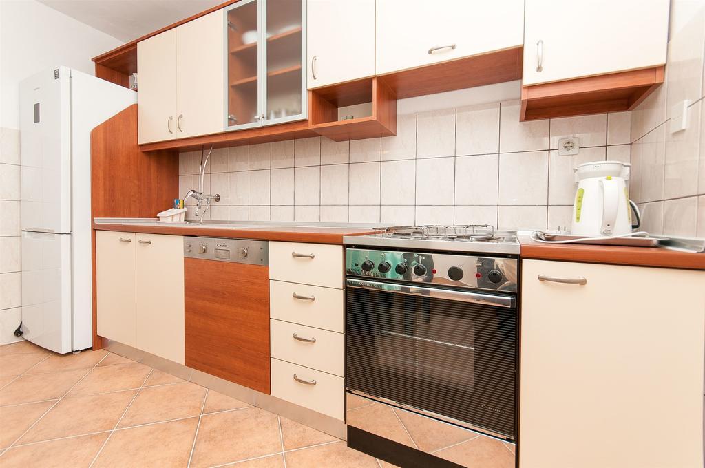 Apartments Milka Vodice Exterior foto